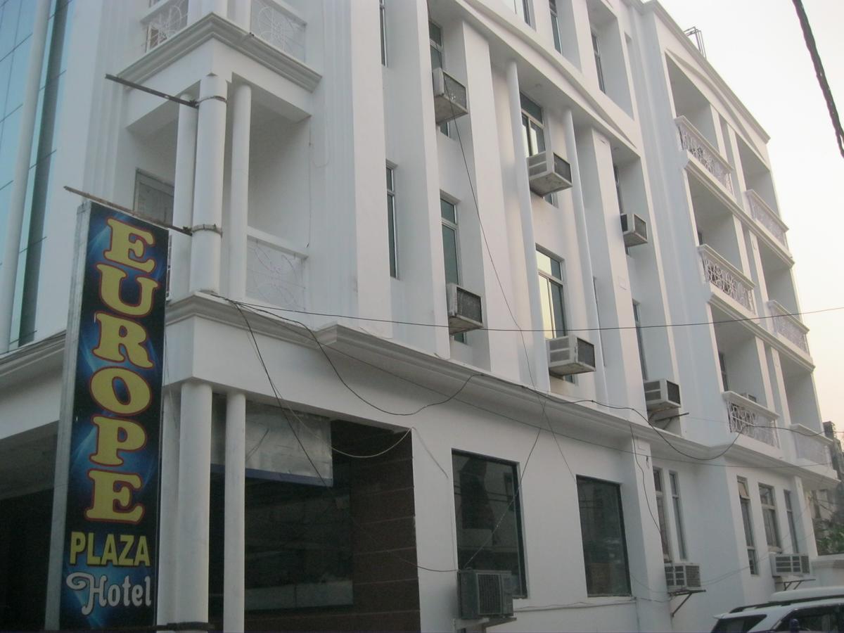Oyo 8076 Hotel Europe Plaza Lucknow Buitenkant foto