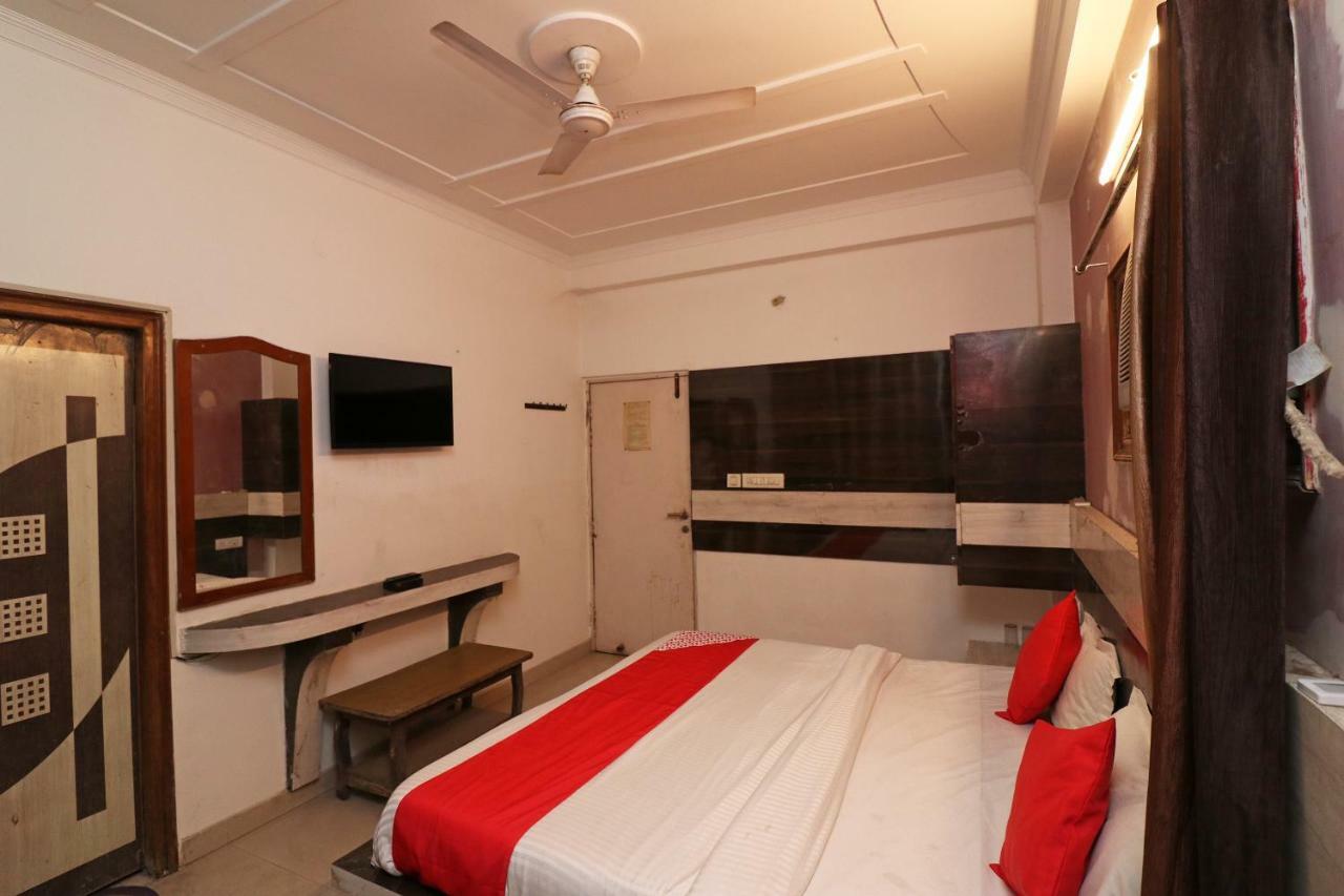 Oyo 8076 Hotel Europe Plaza Lucknow Buitenkant foto